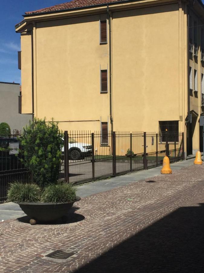 Apartment La Mansarda ألبا المظهر الخارجي الصورة