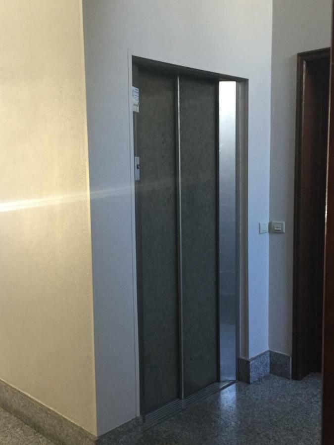 Apartment La Mansarda ألبا المظهر الخارجي الصورة