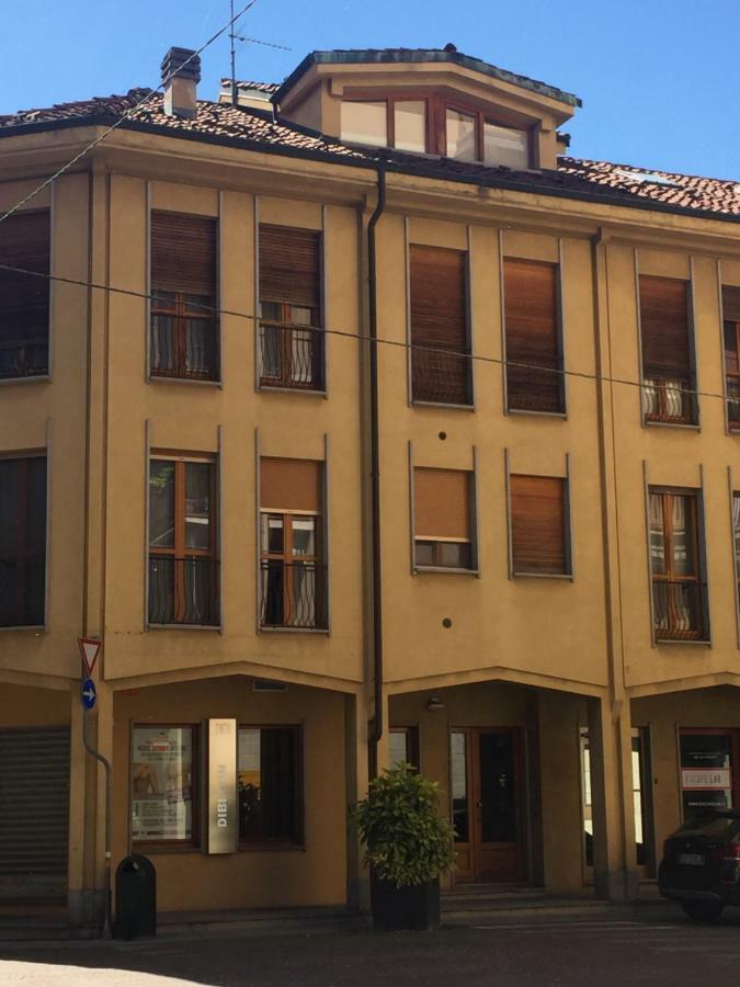Apartment La Mansarda ألبا المظهر الخارجي الصورة