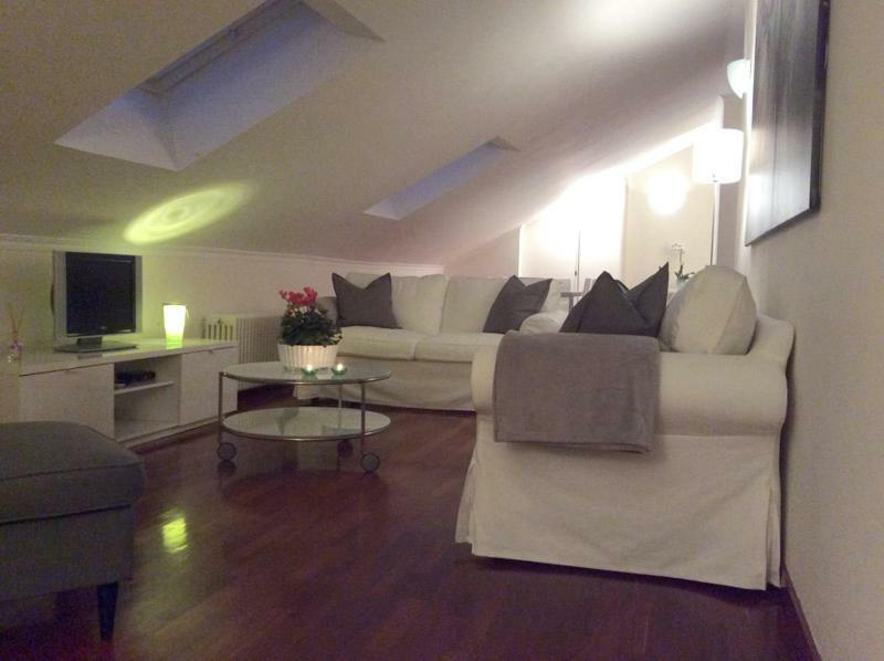 Apartment La Mansarda ألبا المظهر الخارجي الصورة